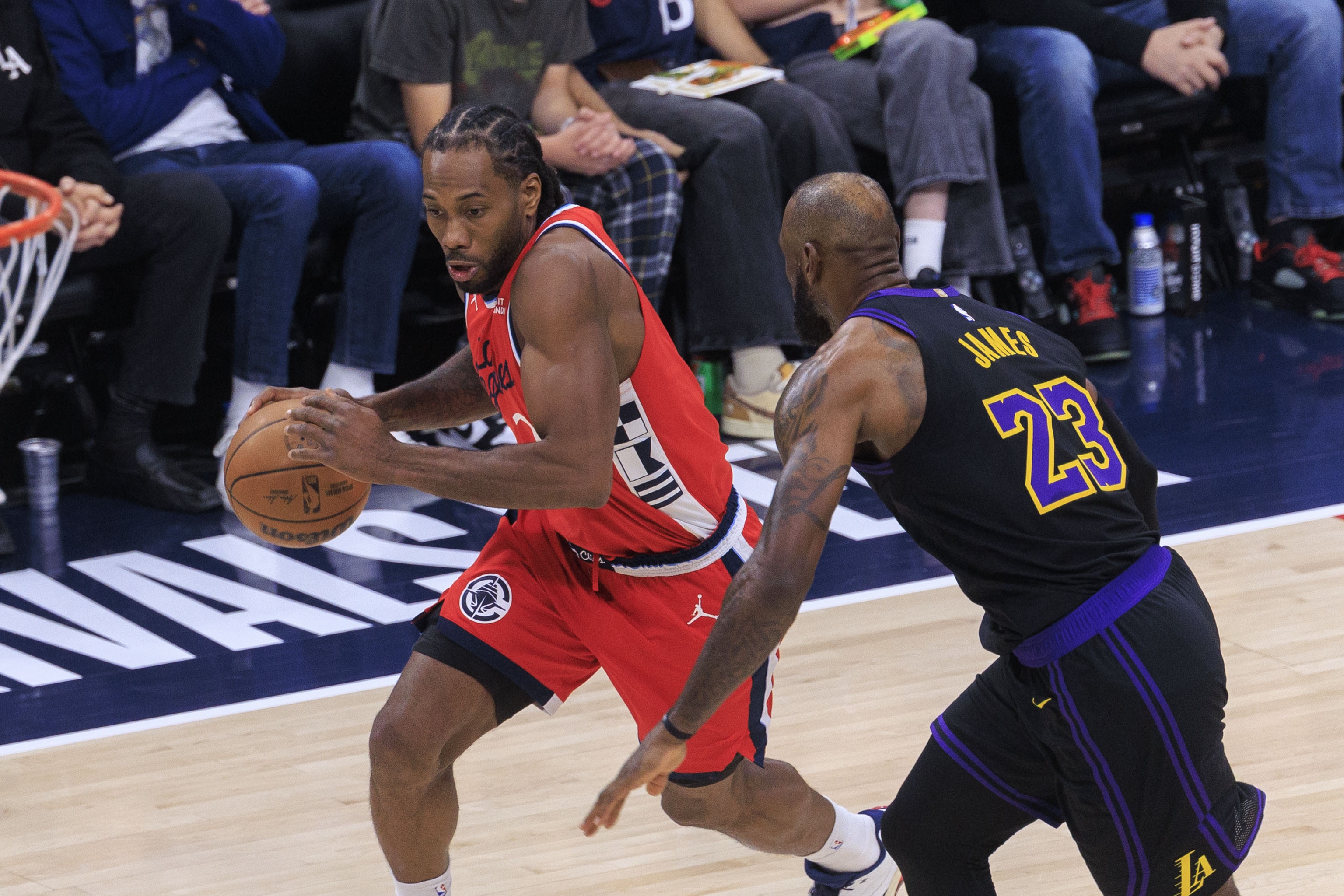 半岛·综合体育官网入口-小卡：泰伦·卢起初不信我能场均出手12三分 我说你等着瞧吧